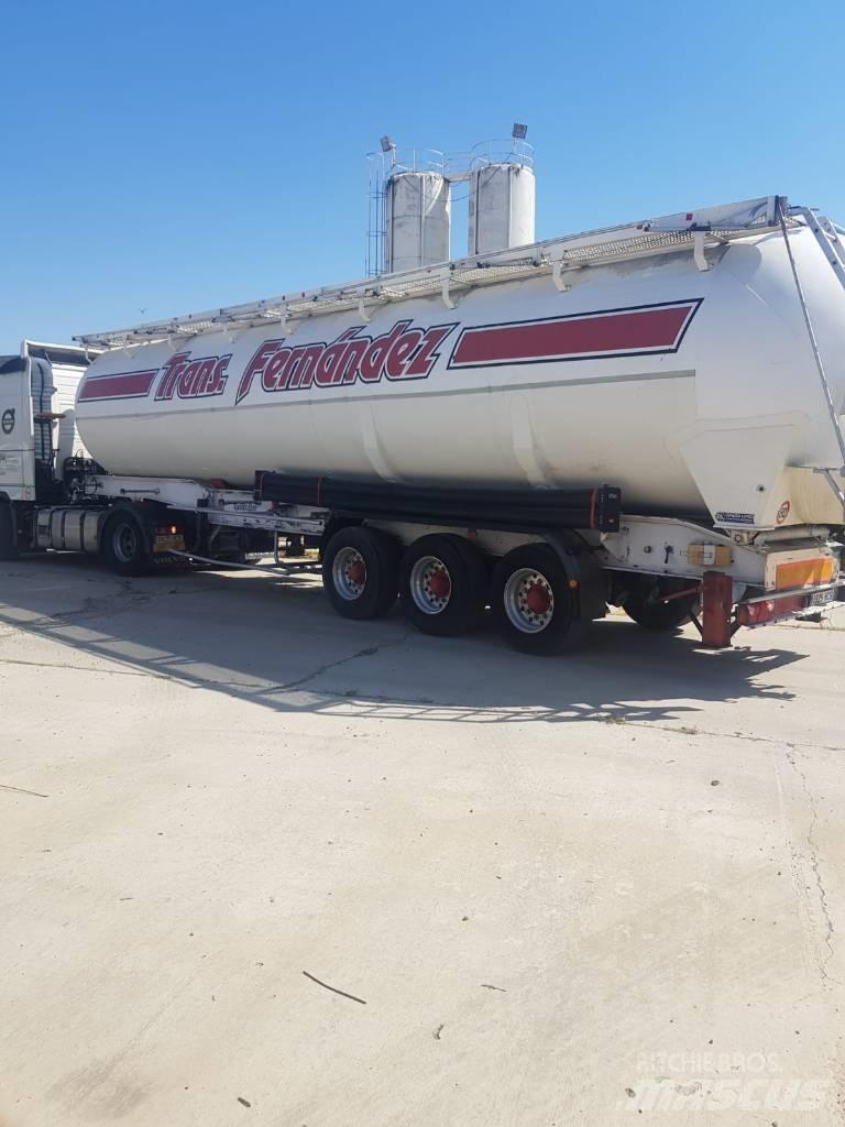 Fruehauf BENALU TC34 油罐半挂车