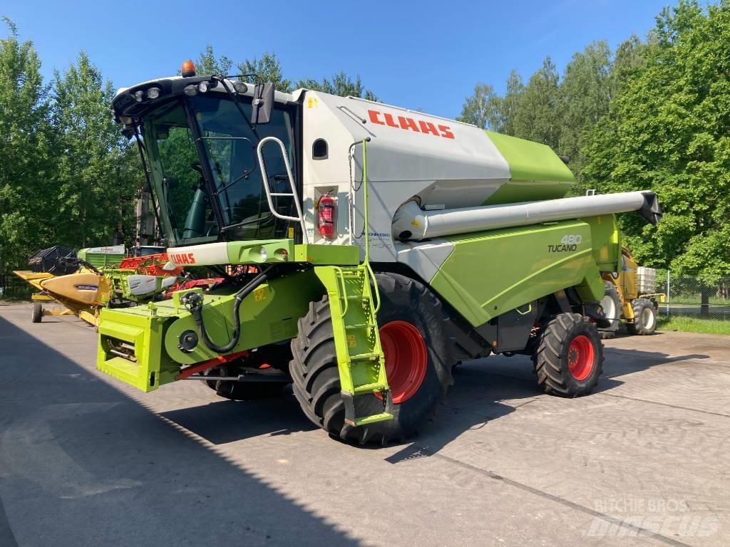 CLAAS Tucano 480 联合收割机
