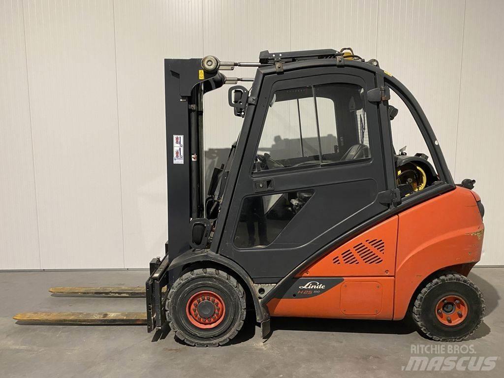 Linde H25T-393 天然气叉车