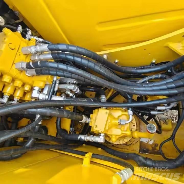 Komatsu PC120 履带挖掘机