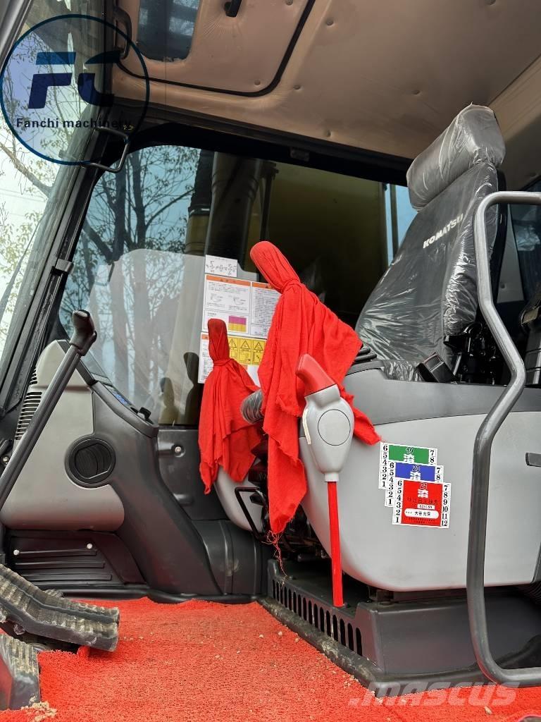 Komatsu 220 履带挖掘机