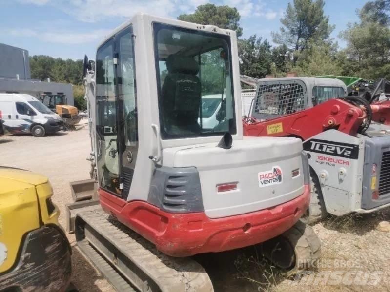 Takeuchi TB 250 小型挖掘机