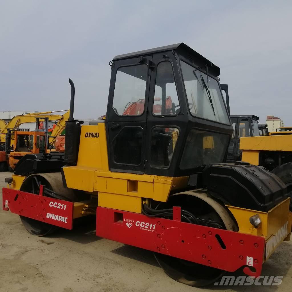 Dynapac CC 211 双轮压路机