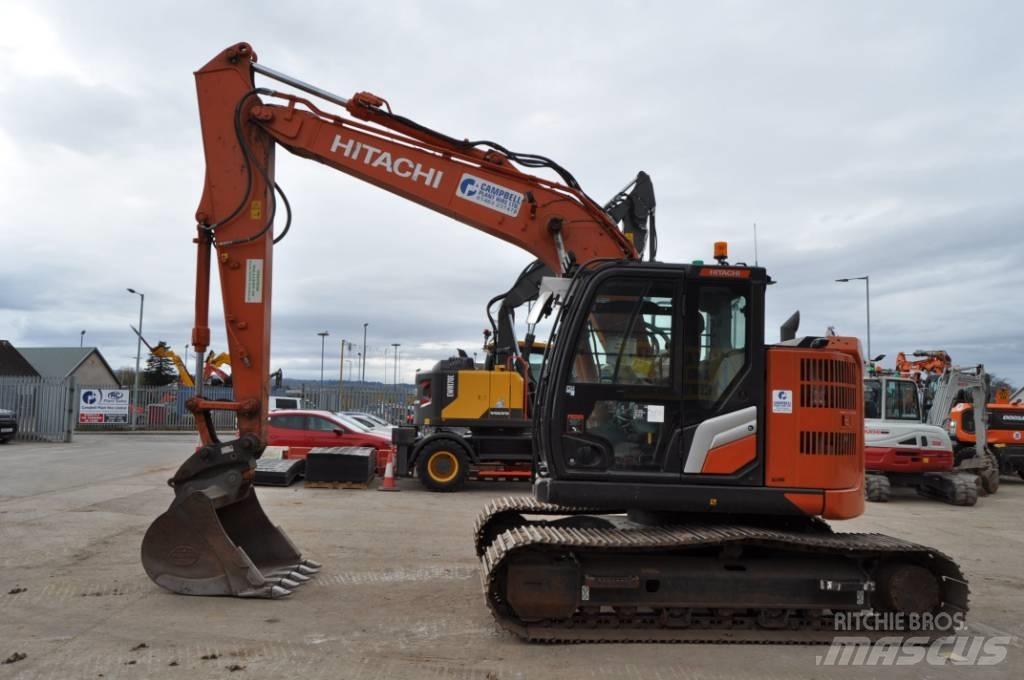 Hitachi ZX 135 US-7 履带挖掘机