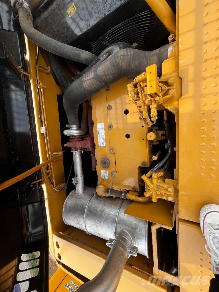 CAT 320 D 履带挖掘机