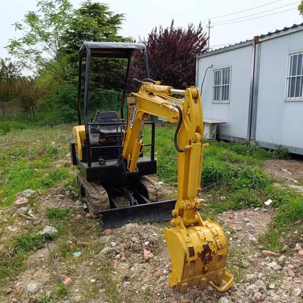 Komatsu PC 18 小型挖掘机