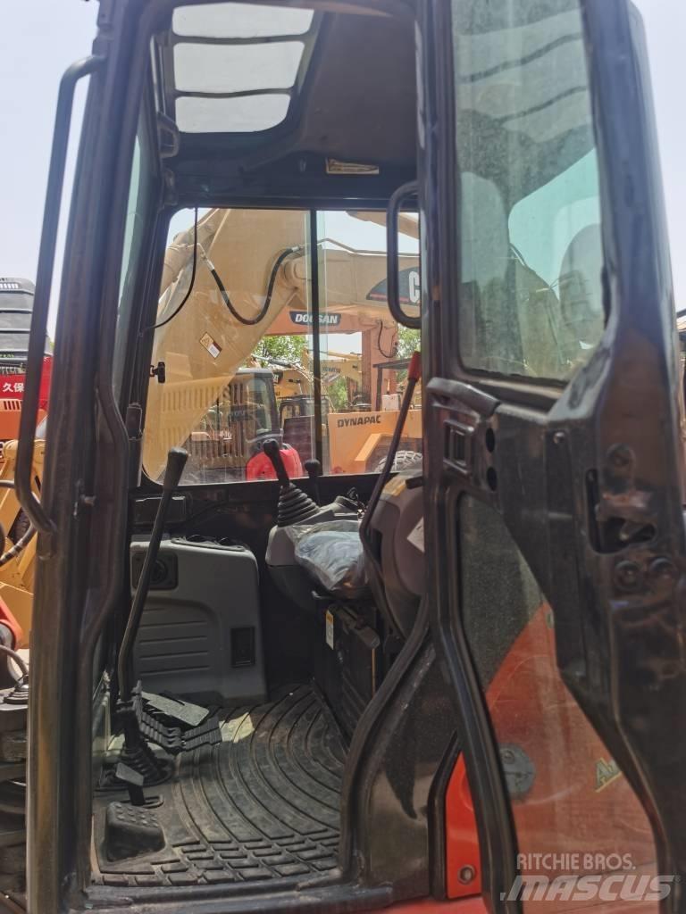 Kubota KX 155 履带挖掘机