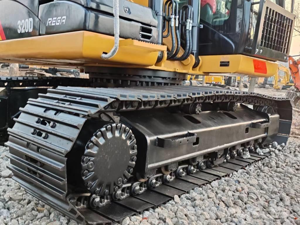 CAT 320 D 履带挖掘机