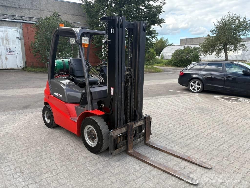 Manitou MI 25 G 天然气叉车