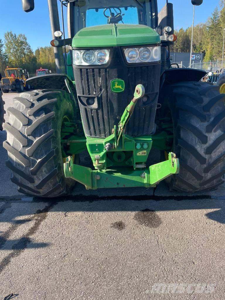 John Deere 7200 R 拖拉机/农用车