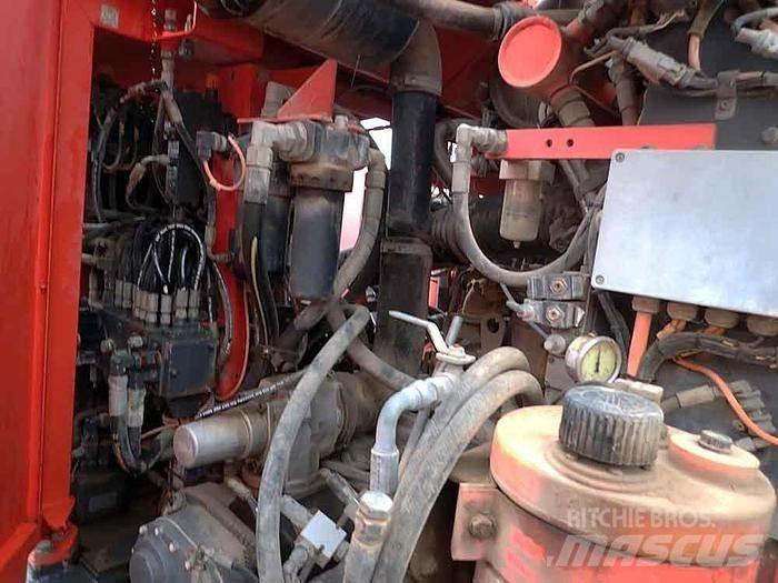 Sandvik DX780 钻孔机