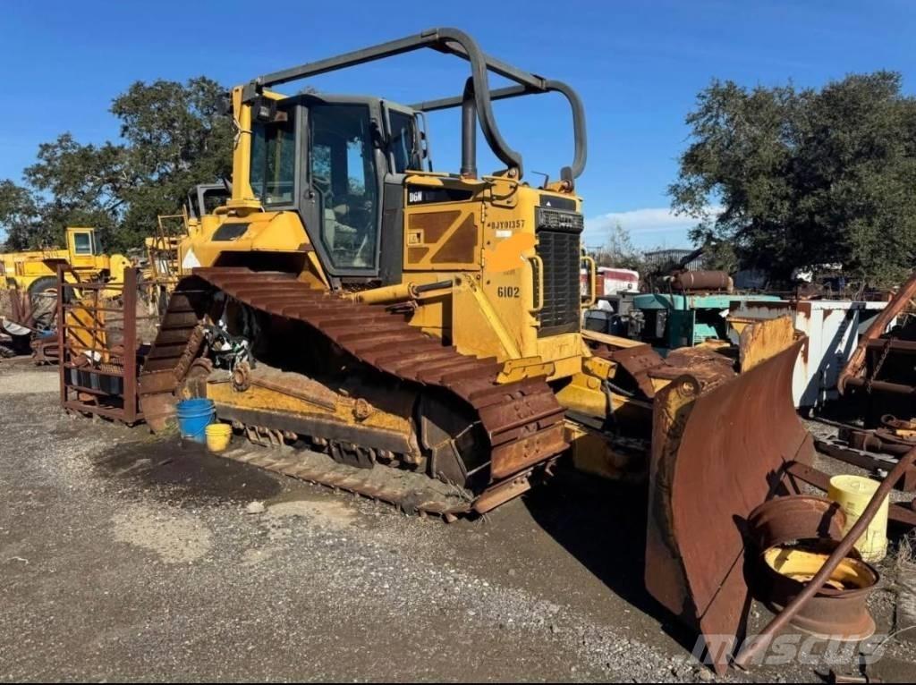CAT D 6 M 履带式推土机
