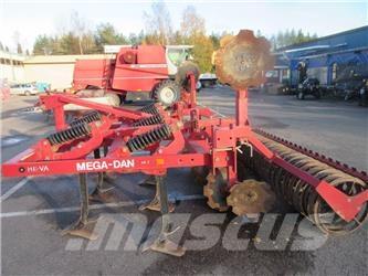 He-Va 3 m Mega-Dan 手扶中耕机