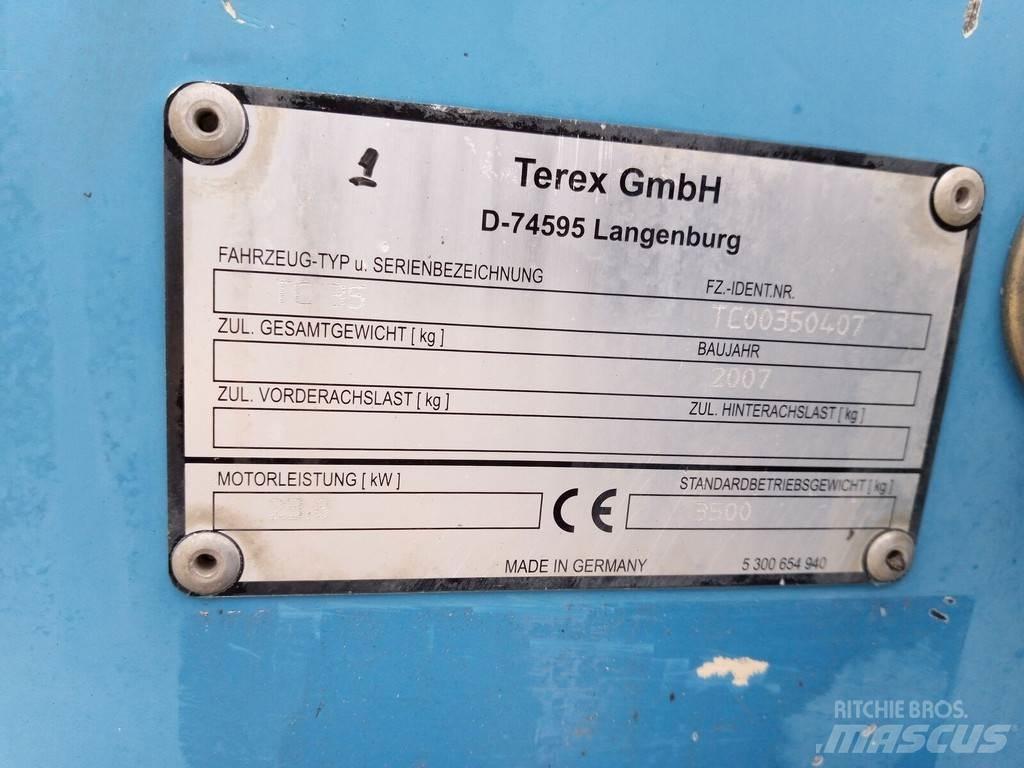 Terex TC35 小型挖掘机
