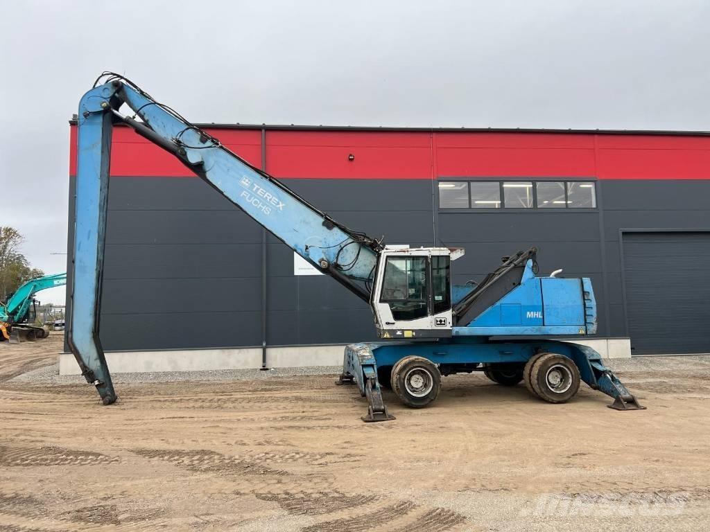 Terex Fuchs MHL350 工业挖掘机