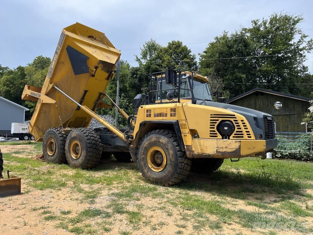 Komatsu HM 400 铰接式自卸车