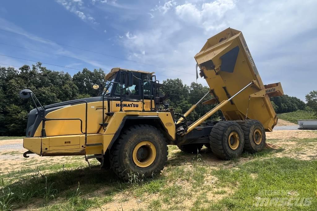 Komatsu HM 400 铰接式自卸车