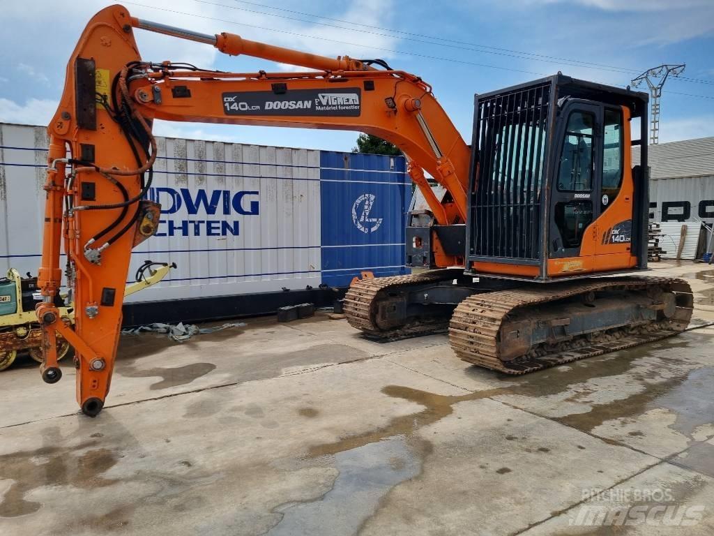 Doosan DX 140 LCR 挖坑机