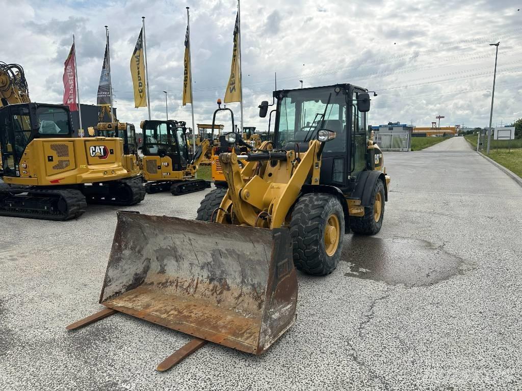 CAT 906 轮式装载机