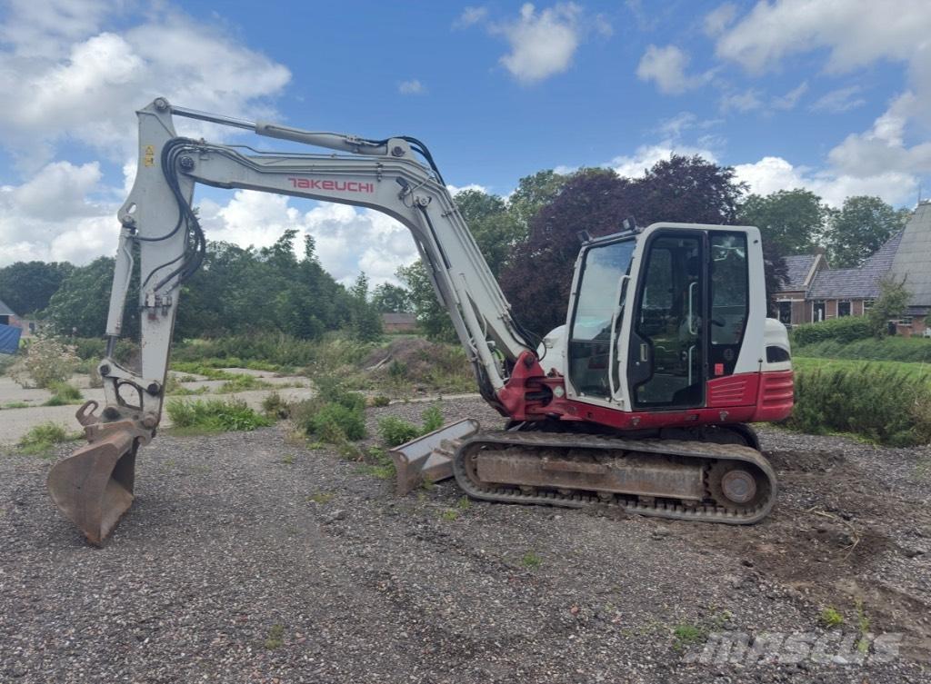 Takeuchi TB 285 中型挖掘机