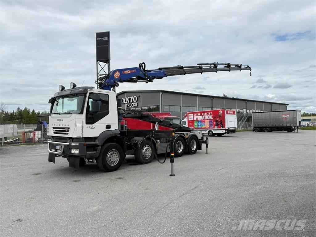 Iveco 410T45 8x4 起重车