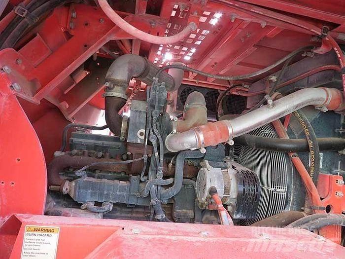 Sandvik DT 821 SC 钻孔机