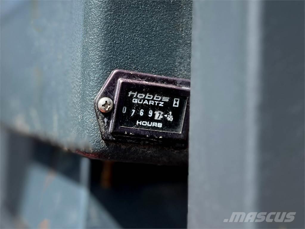 Moffett M3 20.3 车载式叉车