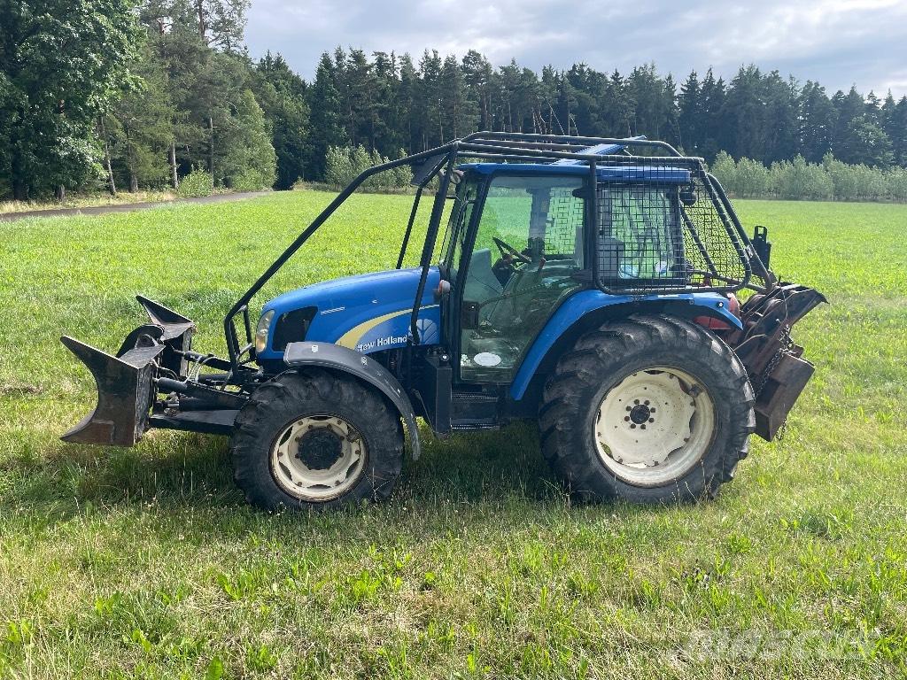 New Holland  T5050 林业拖拉机