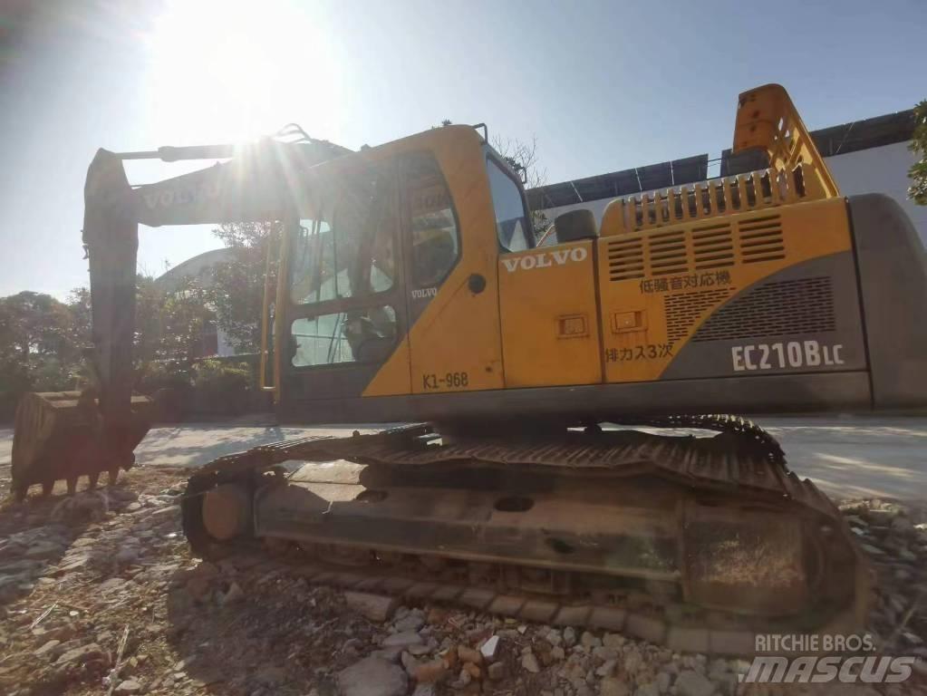 Volvo EC 210 B LC 履带挖掘机