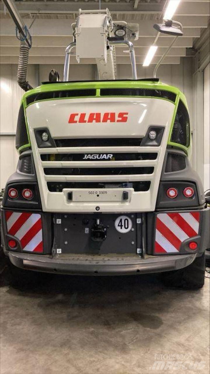 CLAAS Jaguar 990 自走式青贮饲料收割机