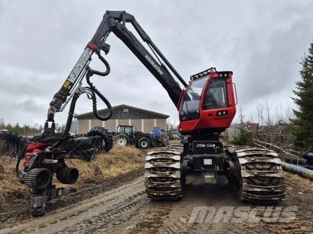 Komatsu 901 XC 收割机