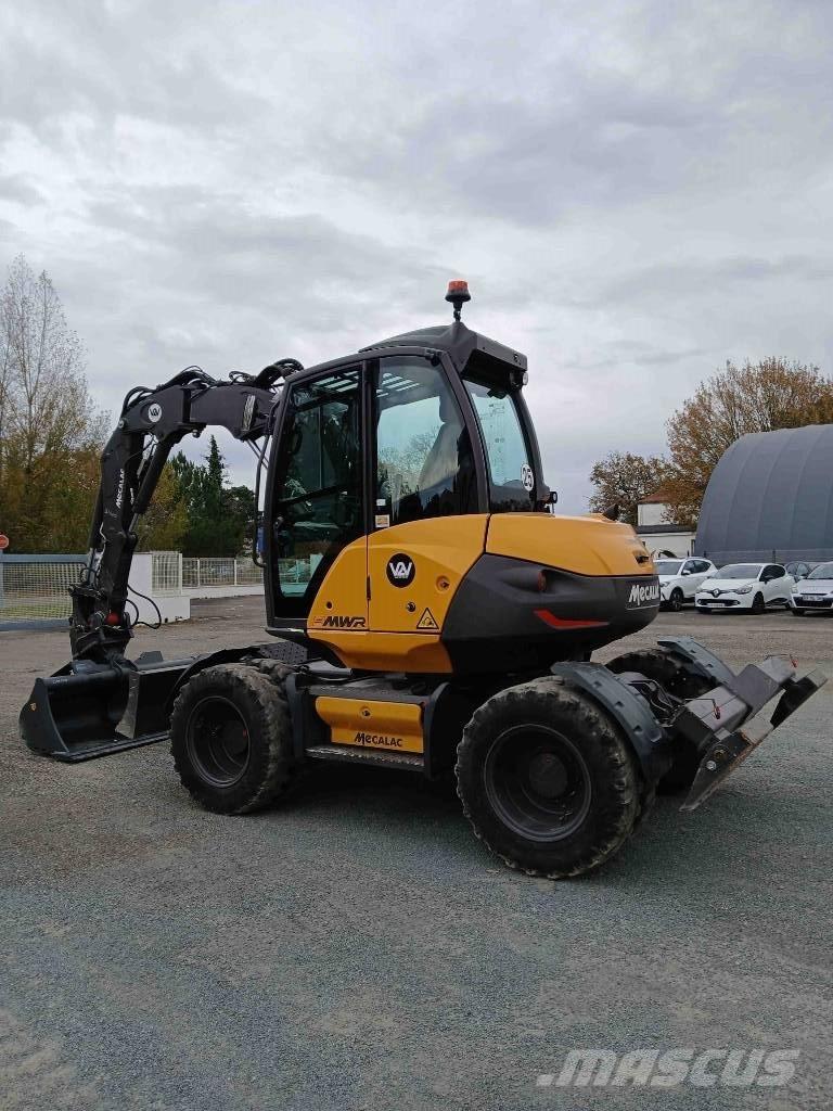 Mecalac 9 MWR 轮式挖掘机