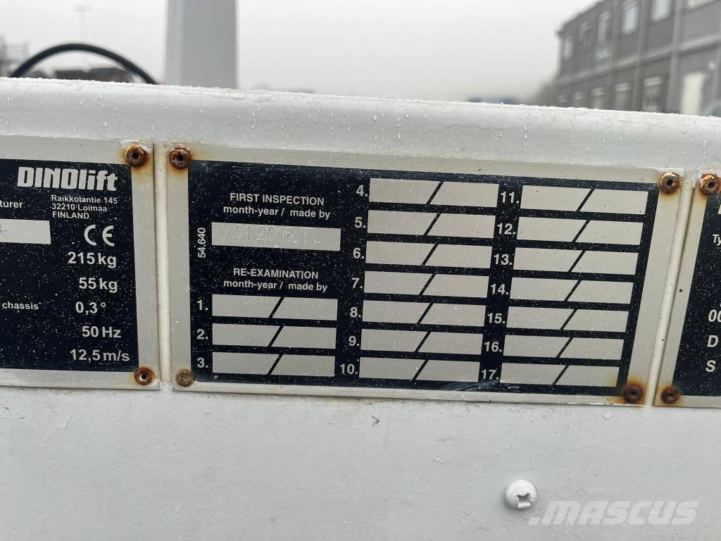 Dino 135 T 拖拉移动式高空作业平台