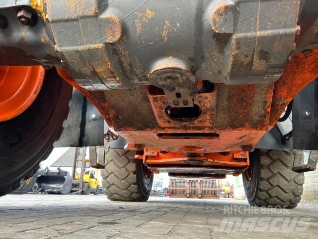 Hitachi ZW 250-6 轮式装载机