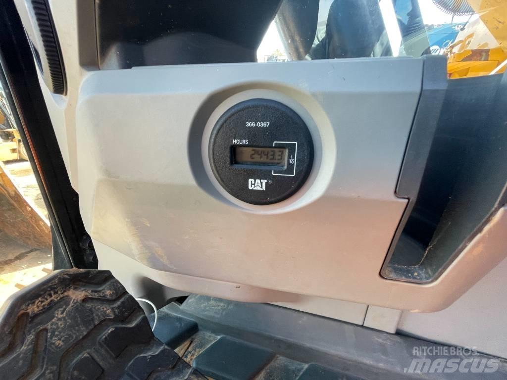 CAT 320fl 履带挖掘机