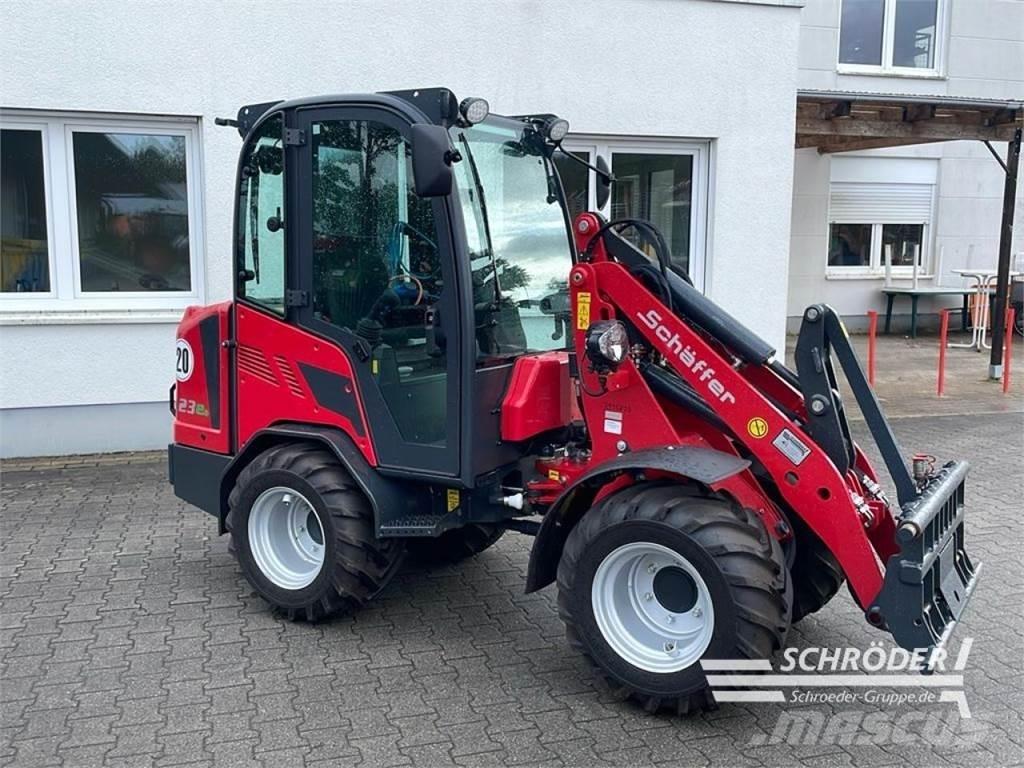 Schäffer 23 E 小型装载机