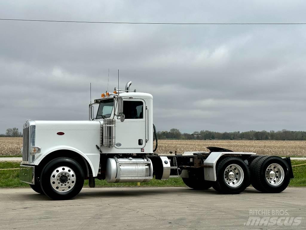 Peterbilt 389 牵引车