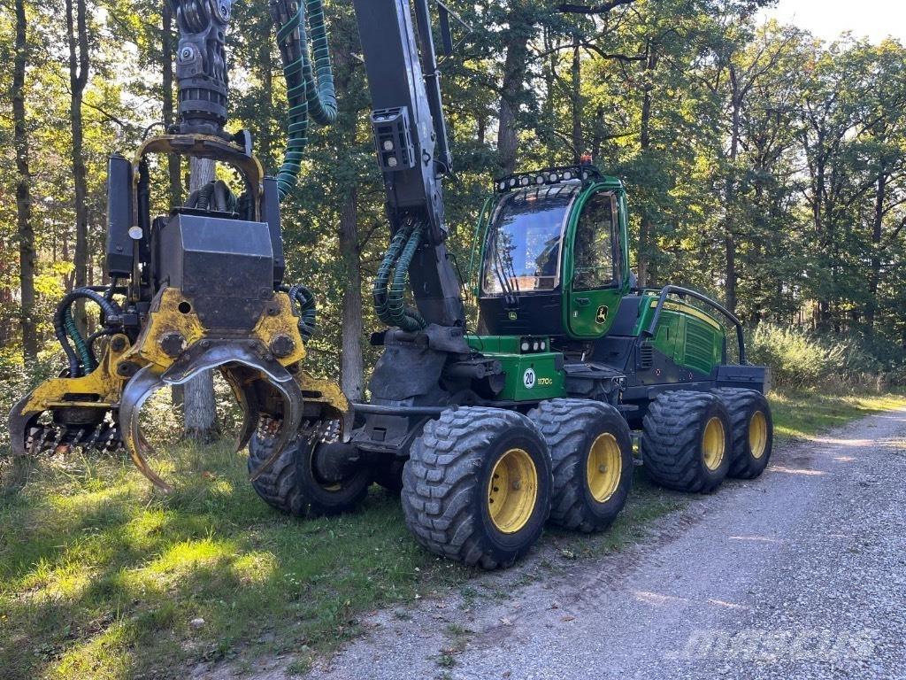 John Deere 1170G 收割机
