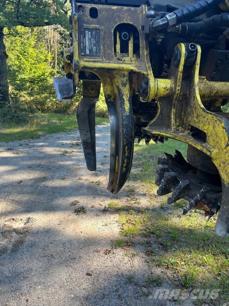 John Deere 1170G 收割机