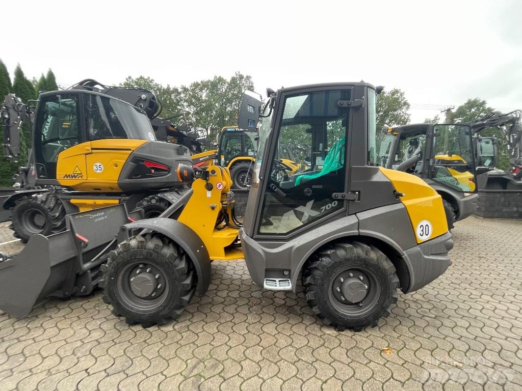 Mecalac AX700 轮式装载机