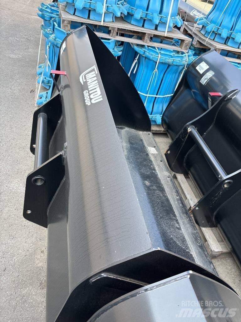 Manitou CBA 3000 其他装载挖掘装置和配件
