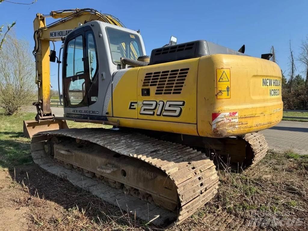 New Holland E215 履带挖掘机