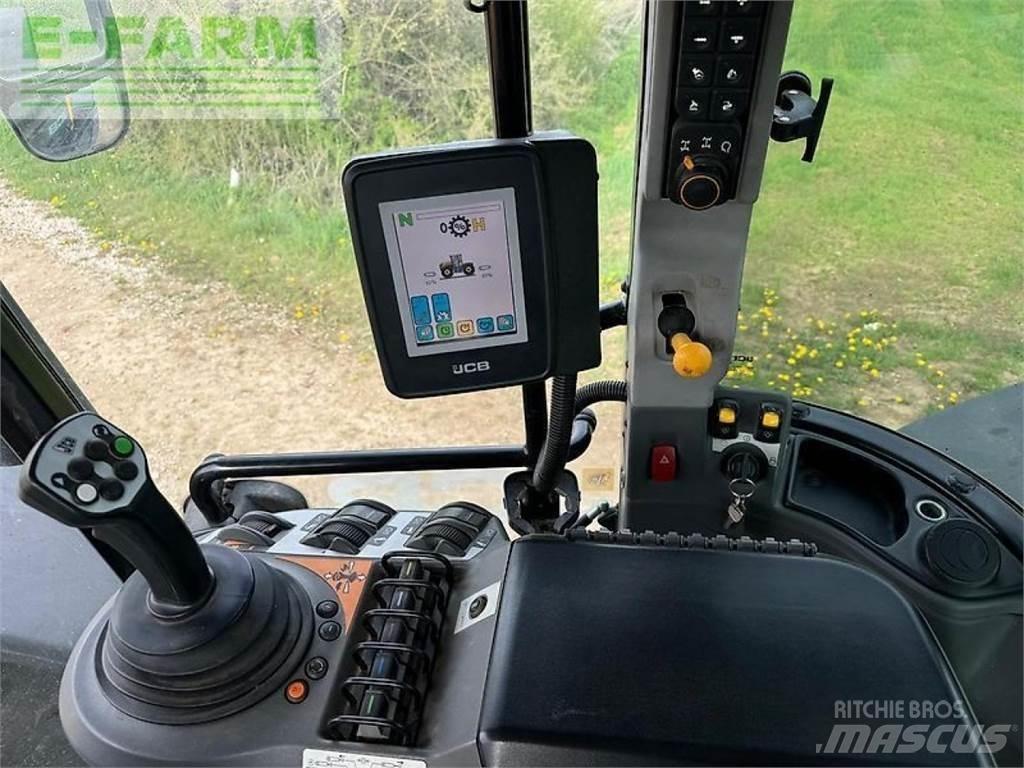 JCB fastrac 4220 拖拉机/农用车