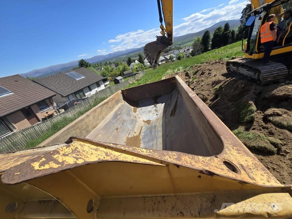 Bell B 25 D 铰接式自卸车