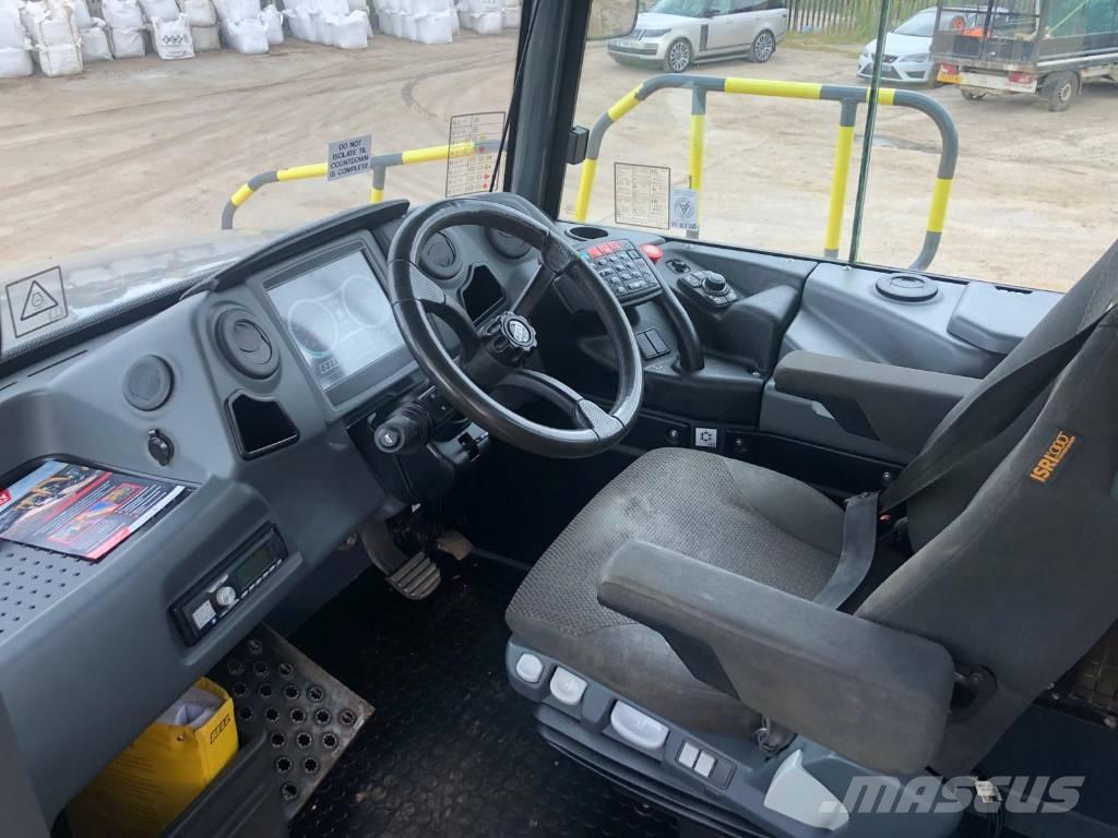 Bell B 30 E 铰接式自卸车