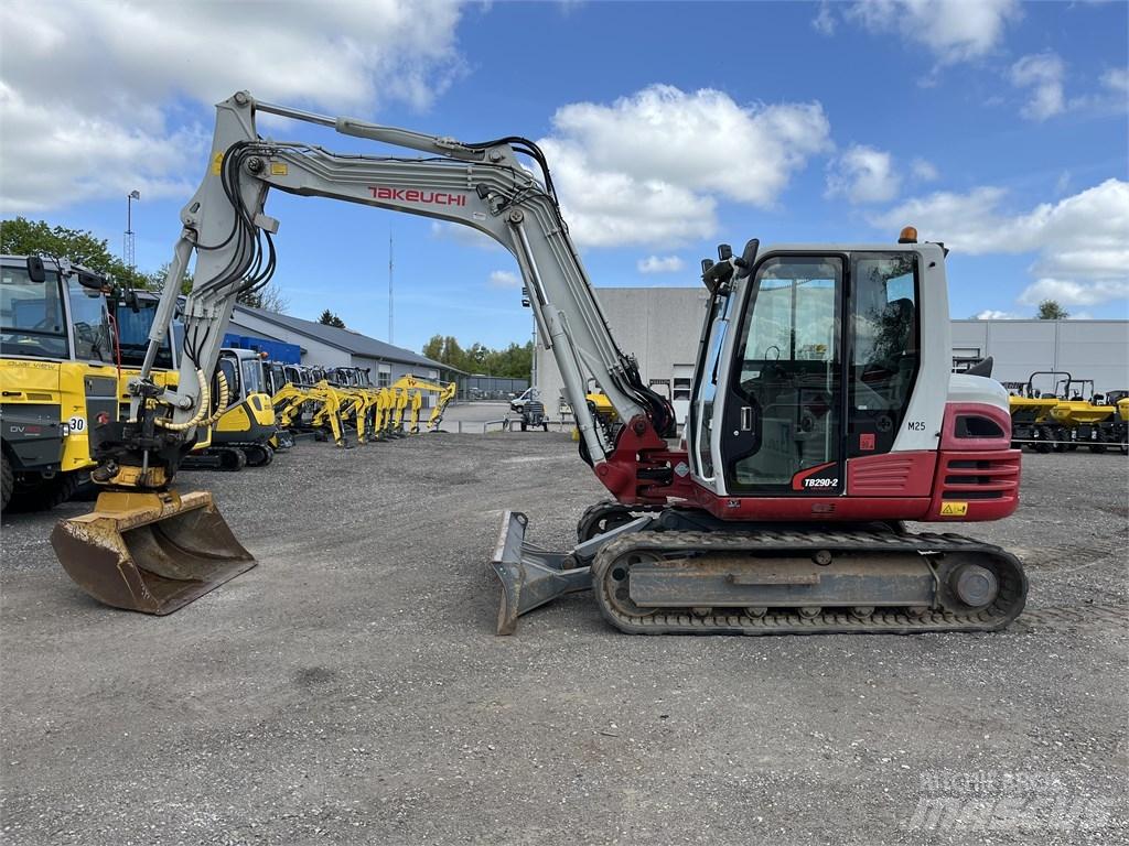 Takeuchi TB 290 中型挖掘机