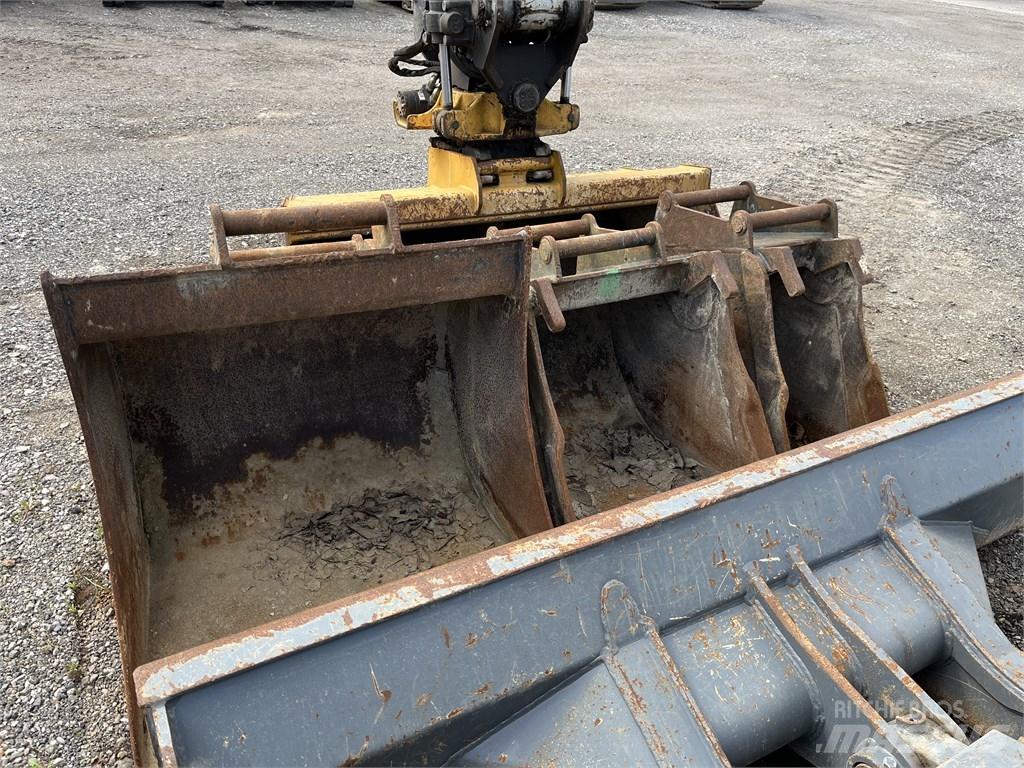 Takeuchi TB 290 中型挖掘机