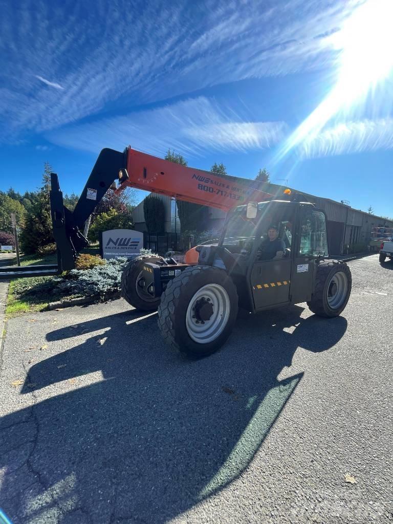JLG G 6-42 A 越野叉车|叉装车