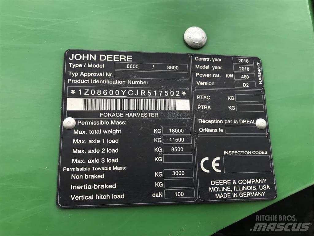 John Deere 8600 自走式青贮饲料收割机