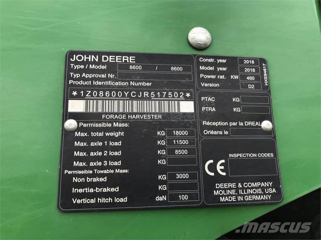 John Deere 8600 自走式青贮饲料收割机